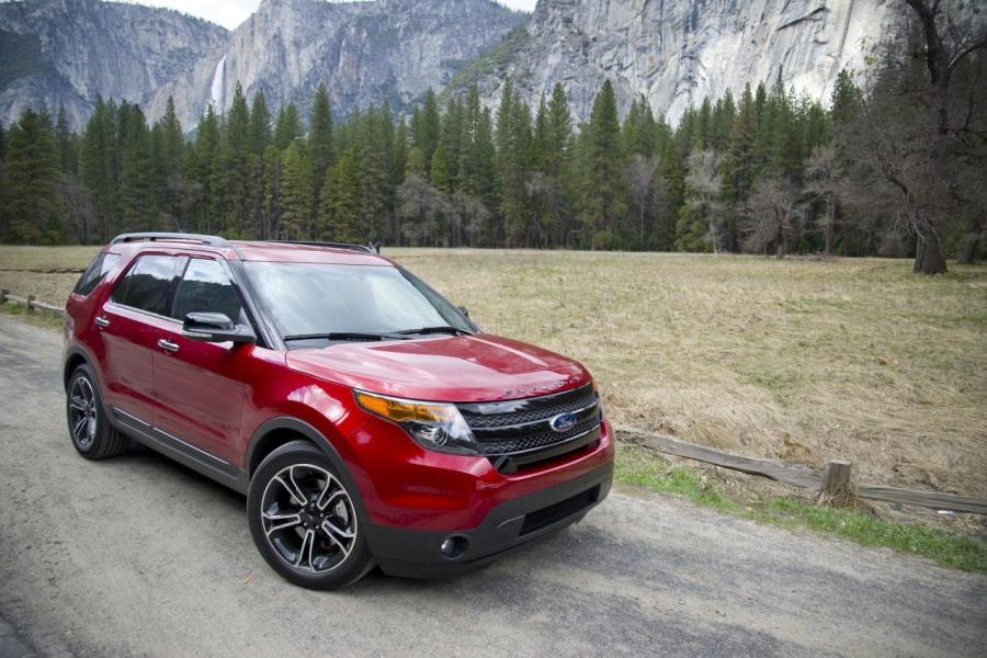  Ford Explorer Sport 2012 года  (фото 23 из 94)